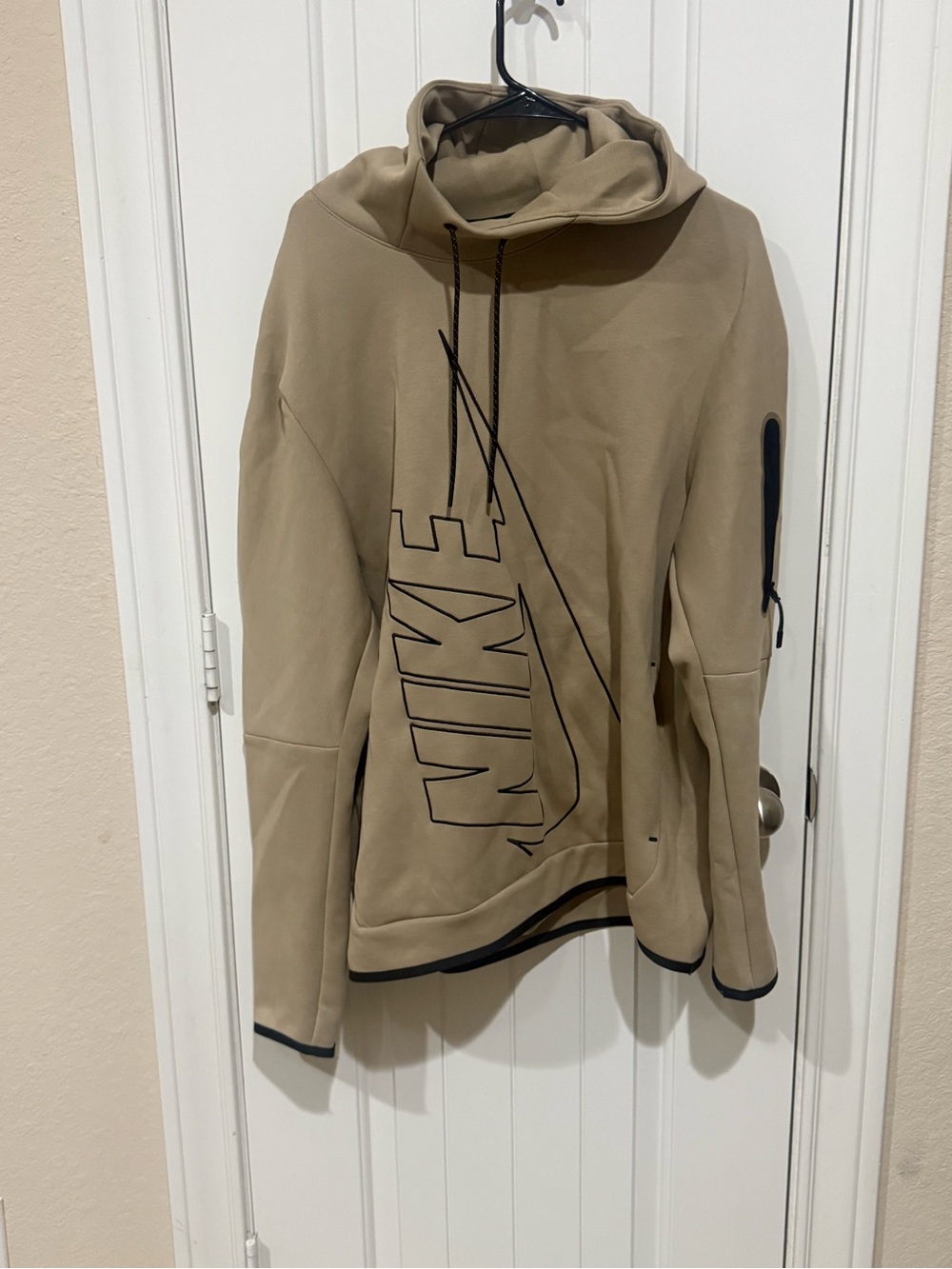 Nike Tech brand new hoodie size XL NWT